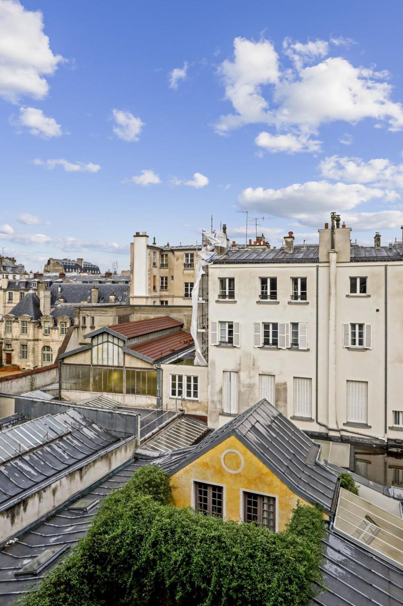 Le Marais & Place Des Vosges - Cityapartmentstay Paris Exteriör bild